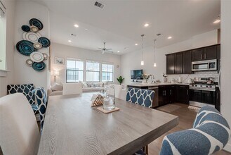 3904 Tulane Oak Dr in Houston, TX - Building Photo - Building Photo