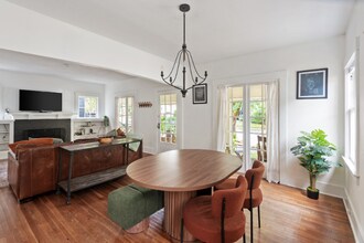 4421 SE Division St in Portland, OR - Building Photo - Building Photo