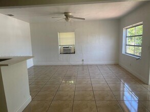 2329 NE 173rd St in North Miami Beach, FL - Building Photo - Building Photo