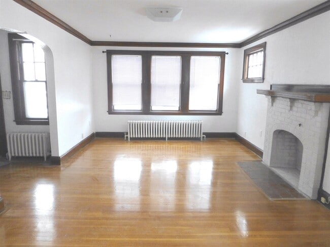 property at 10 Hatherly Rd