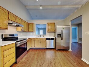 409 Bridgestone Dr in Indianapolis, IN - Building Photo - Building Photo