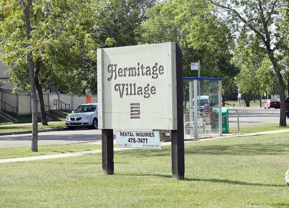 Hermitage Village Apartments in Edmonton, AB - Building Photo