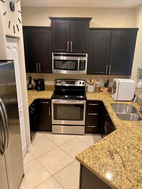 2622 Webb Ave in Delray Beach, FL - Building Photo