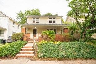 1442 Plain Ave NE in Canton, OH - Building Photo