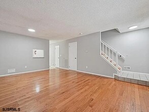 183 Patriots Ct in Galloway, NJ - Building Photo - Building Photo