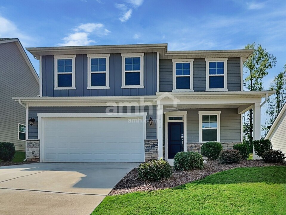 14114 Millers Creek Ln in Charlotte, NC - Foto de edificio
