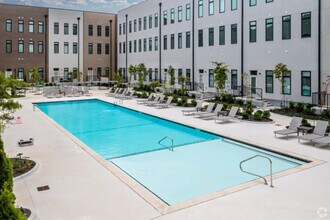 5100 W Park Ave in Rogers, AR - Foto de edificio - Building Photo