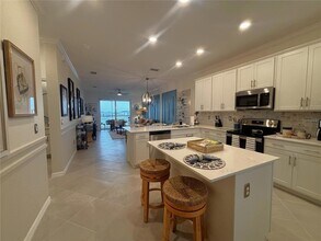 12140 Wellen Golf St, Unit 404 in Venice, FL - Building Photo - Building Photo