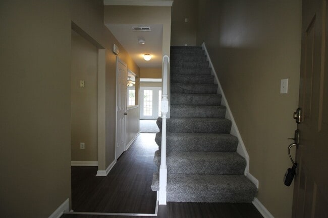 202 Derby Run in Yorktown, VA - Building Photo - Building Photo