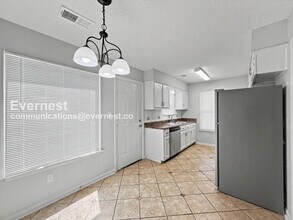 1984 Custer Dr in Southaven, MS - Building Photo - Building Photo