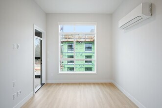 34395 Gladys Ave in Abbotsford, BC - Building Photo - Building Photo