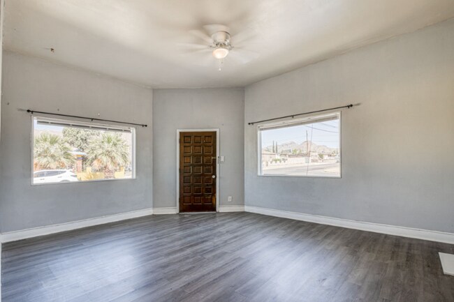 3500 Louisville Ave-Unit -A in El Paso, TX - Foto de edificio - Building Photo
