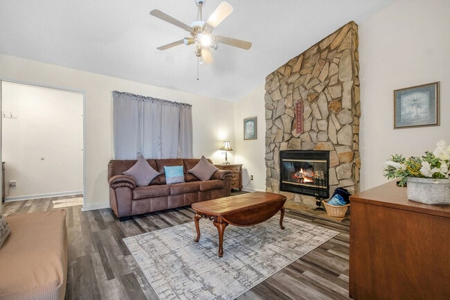 property at 1870 Mary Ellen Dr