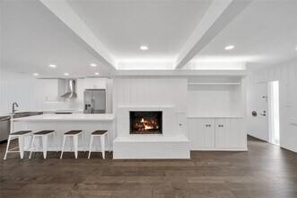 3731 Aberdeen Way in Houston, TX - Building Photo - Building Photo