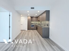 626 Claremont St in Coquitlam, BC - Building Photo - Building Photo