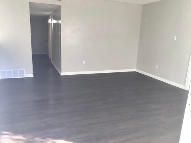 48 S Bristol Rd in Marion, AR - Building Photo - Building Photo