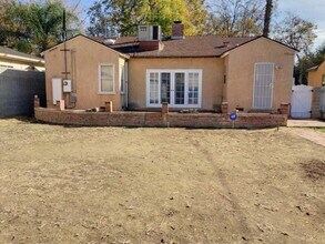 4715 Buffalo Ave in Los Angeles, CA - Building Photo - Building Photo