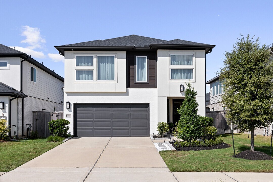 8803 Riverton Rdg Rd in Cypress, TX - Building Photo