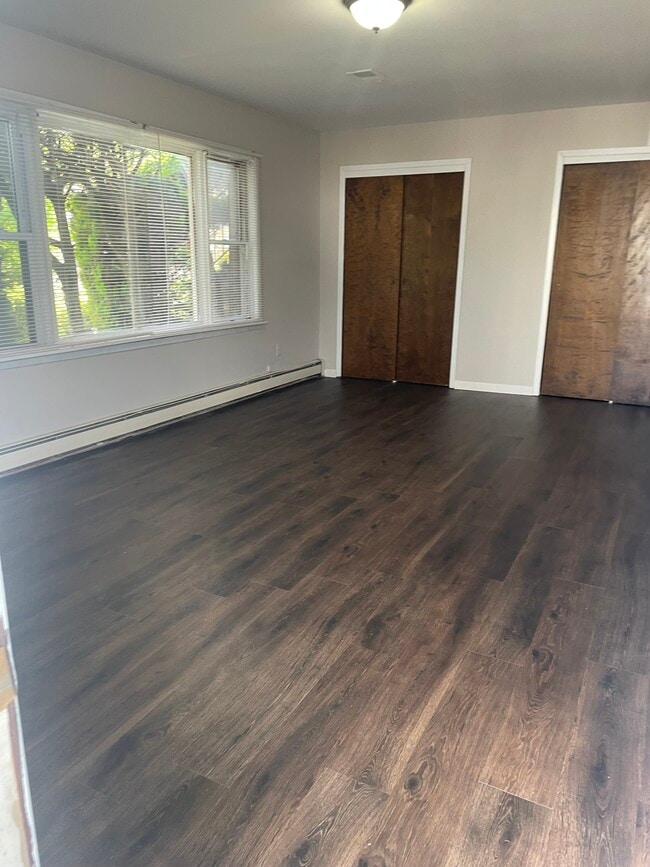 255 Mace St, Unit One bedroom apartment in Staten Island, NY - Foto de edificio - Building Photo