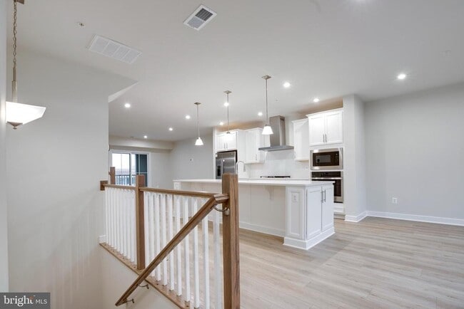 4357 Black Tulip Wy in Chantilly, VA - Building Photo - Building Photo