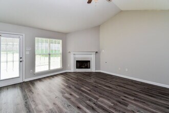 13273 Sandbourne S in Olive Branch, MS - Building Photo - Building Photo
