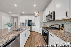 3527 Grace Wy in San Antonio, TX - Building Photo - Building Photo