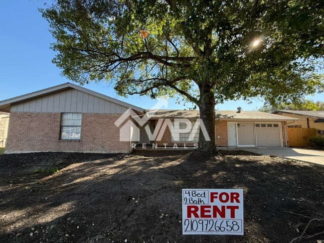 7462 Meadow Breeze Dr in San Antonio, TX - Foto de edificio - Building Photo