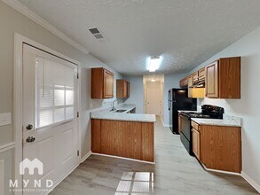 4010 Melanie Woods Dr in College Park, GA - Building Photo - Building Photo