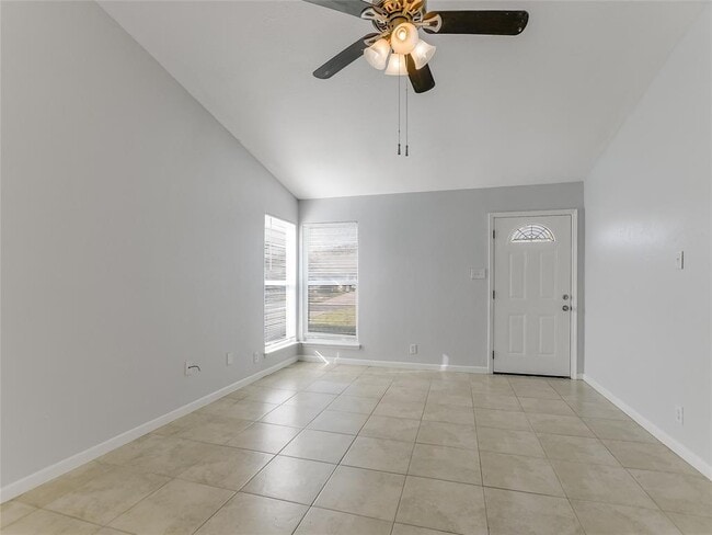 10701 Lanshire Dr in Austin, TX - Building Photo - Building Photo