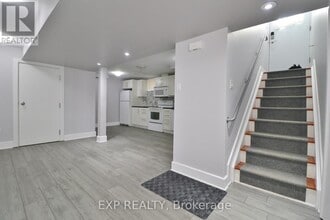 1344 Avenue U in Ottawa, ON - Building Photo - Building Photo