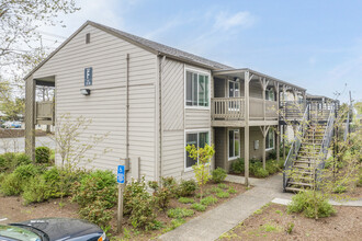 Nola Place in Salem, OR - Foto de edificio - Building Photo