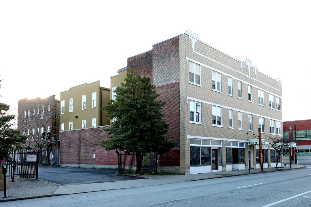 The Olympic in Louisville, KY - Building Photo