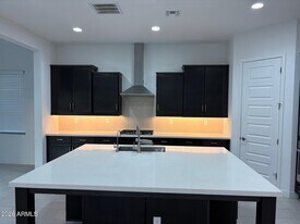 7710 W Crabapple Dr in Peoria, AZ - Building Photo