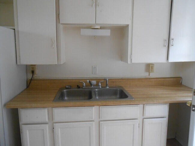 3417 Snow Rd in Lansing, MI - Building Photo - Building Photo