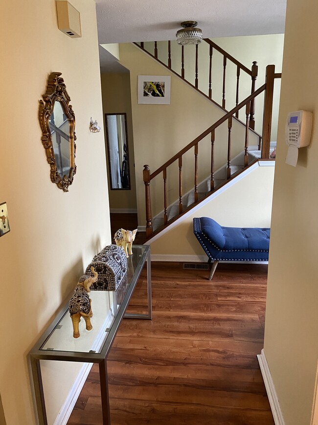 property at 10939 Barrington Ct