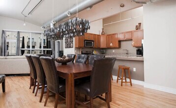 2441 Broadway in Denver, CO - Building Photo - Building Photo