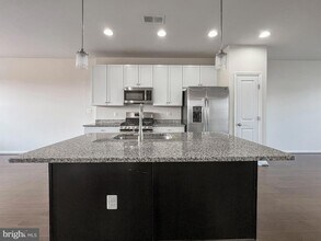 439 Foxglove Way in Stafford, VA - Building Photo - Building Photo