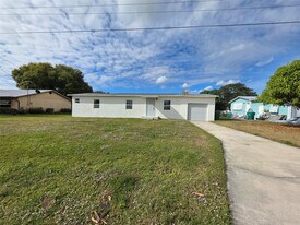 3633 SE 20th Terrace in Okeechobee, FL - Building Photo