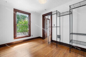 8353 N Fox St-Unit -3 in Portland, OR - Building Photo - Building Photo