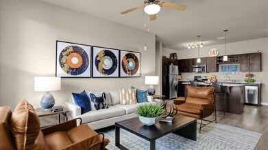 Springs at Buckingham Farms in Memphis, TN - Building Photo - Building Photo