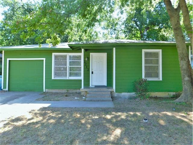 2212 Denison St in Denton, TX - Building Photo - Building Photo