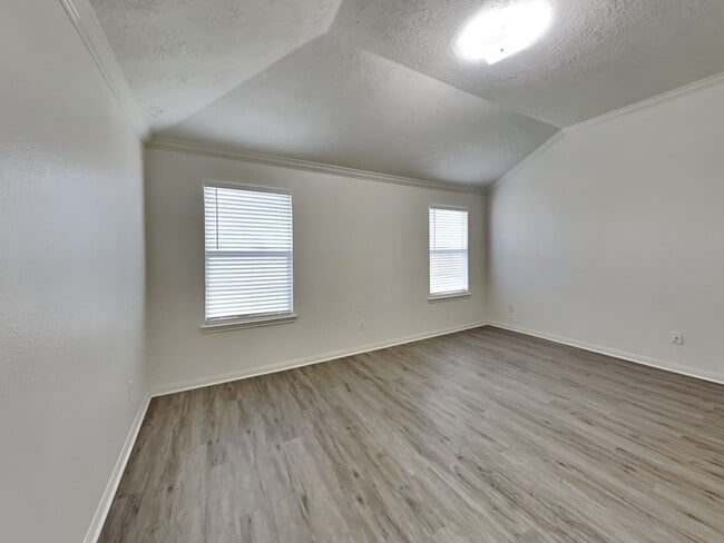 931 Redcrest Springs Ct