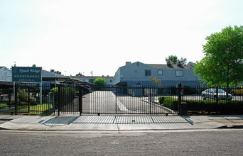 Quail Ridge Apartments in Fresno, CA - Building Photo - Building Photo