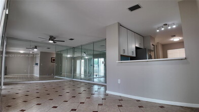 4053 Eastridge Dr in Pompano Beach, FL - Building Photo - Building Photo