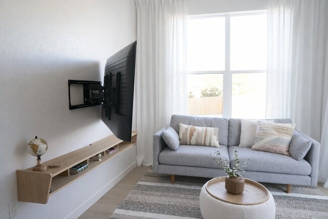 1650 Sheridan Blvd, Unit Unit 201 in Denver, CO - Building Photo - Building Photo