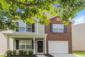 333 Hunslet Cir in Charlotte, NC - Foto de edificio - Building Photo