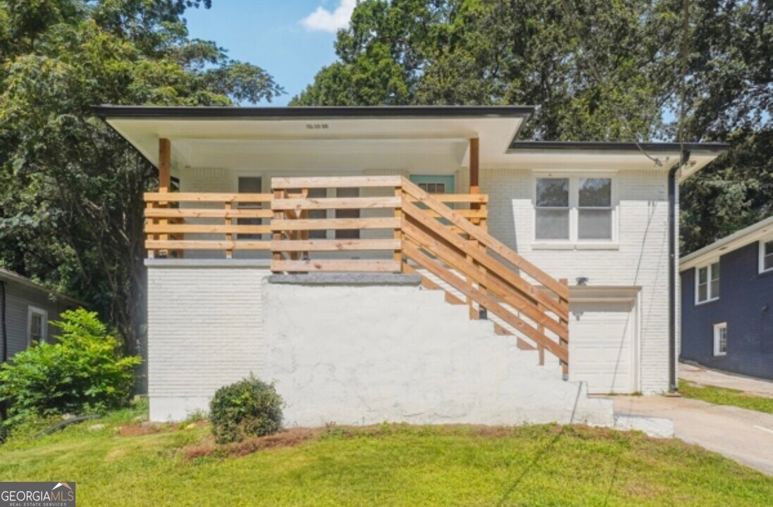 267 Barfield Ave SW in Atlanta, GA - Building Photo