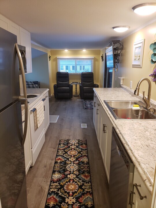 8652 Firwood Dr in Estero, FL - Building Photo