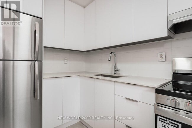 property at 101-101 Roehampton Ave