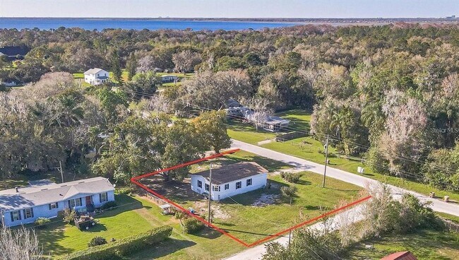 property at 4960 Tuscaroa Ave